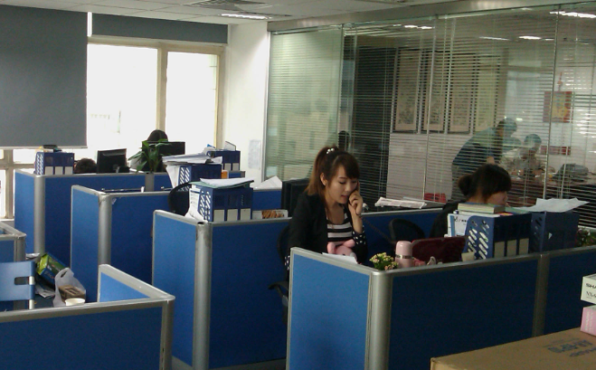 上海高藤门业快速卷帘门与工业滑升门产品参数对比分析